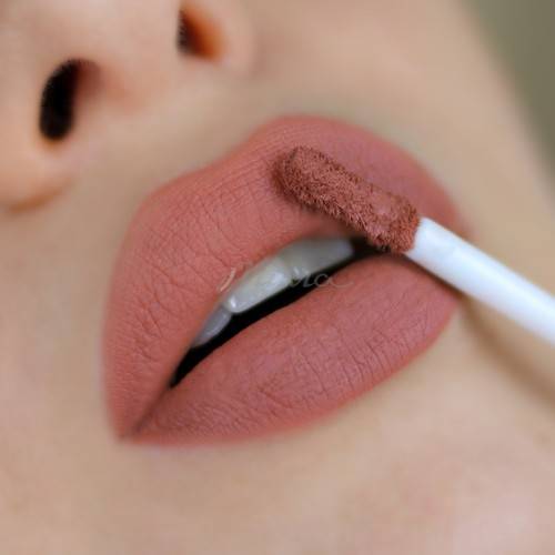 Блеск для губ BELOR DESIGN Million kisses Суперстойкий, тон 222, 4.6 г #2