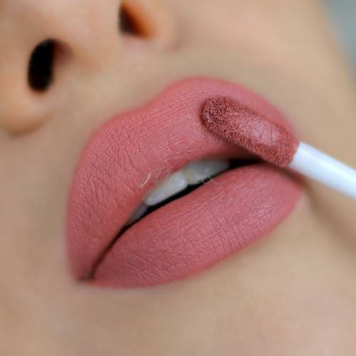 Блеск для губ BELOR DESIGN Million kisses Суперстойкий, тон 224, 4.6 г #2