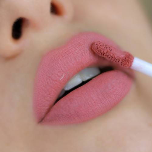 Блеск для губ BELOR DESIGN Million kisses Суперстойкий, тон 223, 4.6 г #2