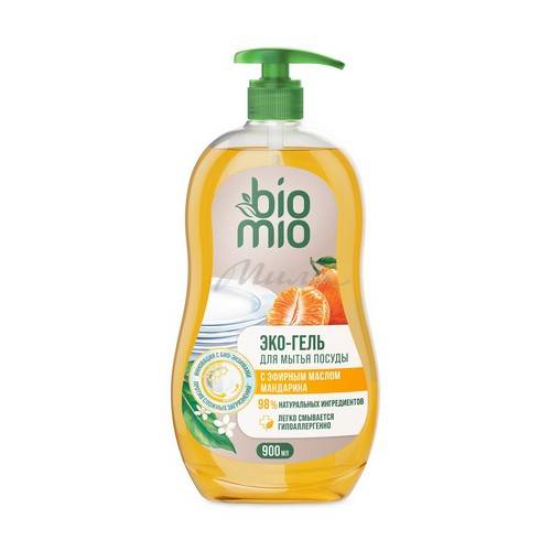 Средство для мытья посуды BIOMIO Bio-Care с эфирным маслом мандарина, 900 мл